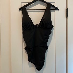 H&M Mama Swimsuit (maternity)